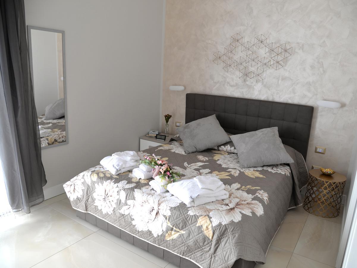 Casa Felice Suite Room 塔兰托 外观 照片