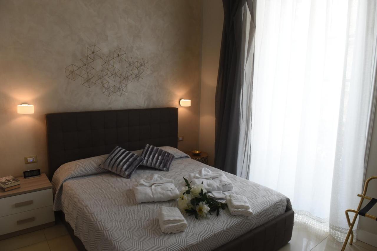 Casa Felice Suite Room 塔兰托 外观 照片