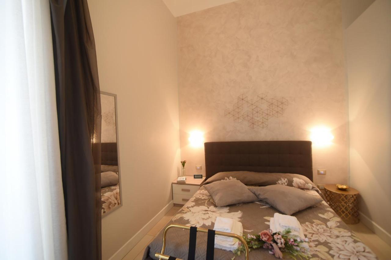 Casa Felice Suite Room 塔兰托 外观 照片